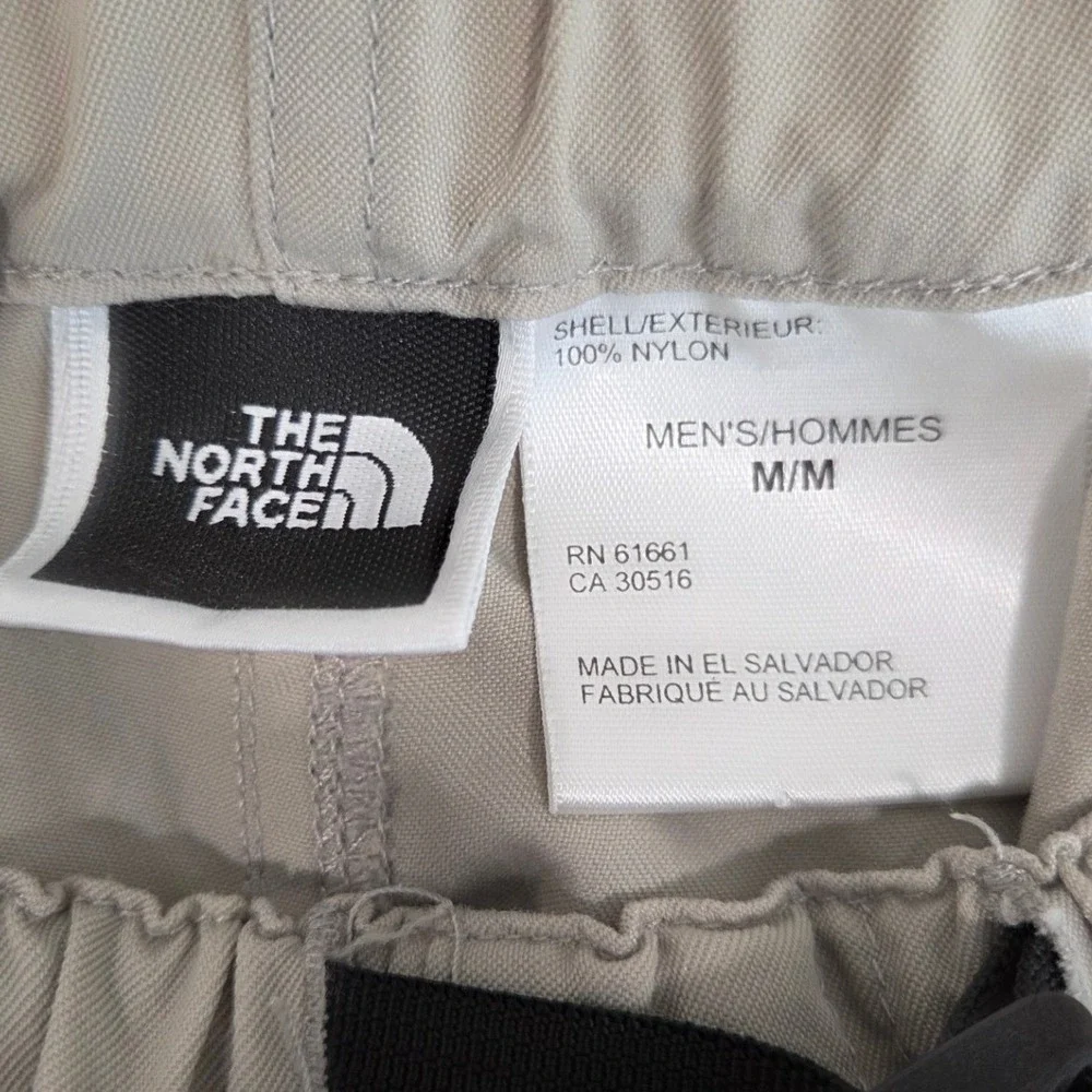 The North Face Men Tan Cargo Shorts M Inseam 7.5‎ in Belted Hiking Outdoor